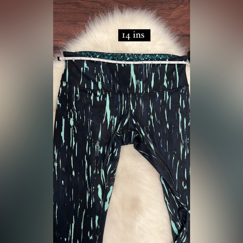 Lululemon Legging - Picture 4 of 6